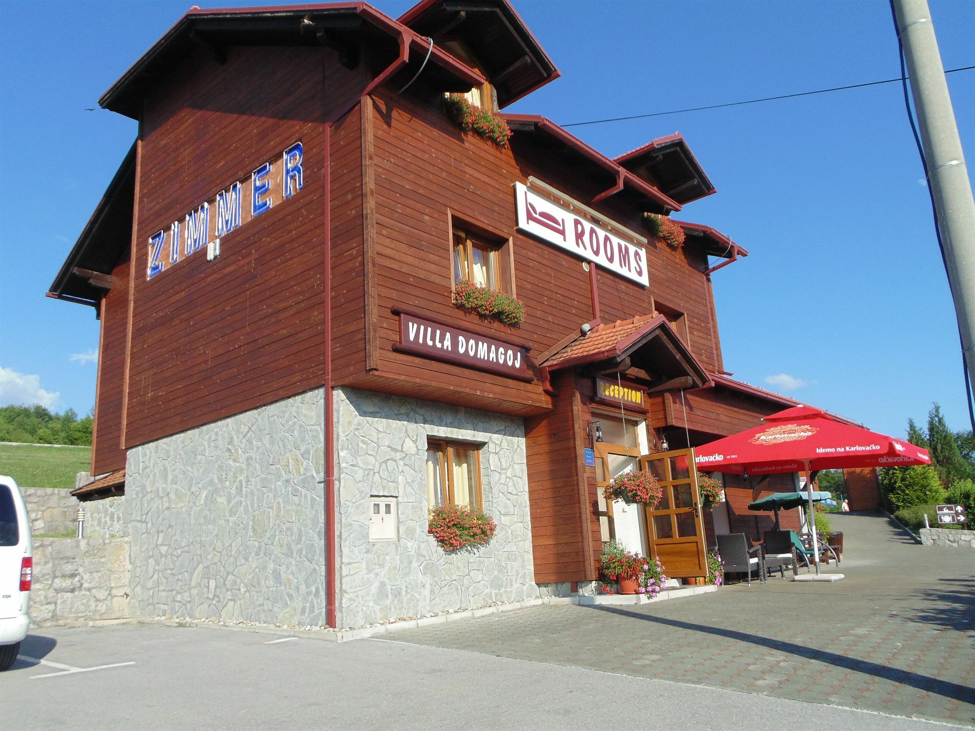 旅游中心马可酒店 拉科维察 外观 照片